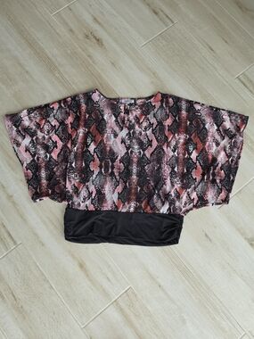 Jennifer Lopez Reptile Print Blouse Batwing Ruched Banded Bottom Boho Top XL
